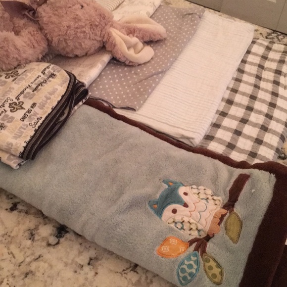 8pc receiving blanket BUNDLE - Picture 2 of 4